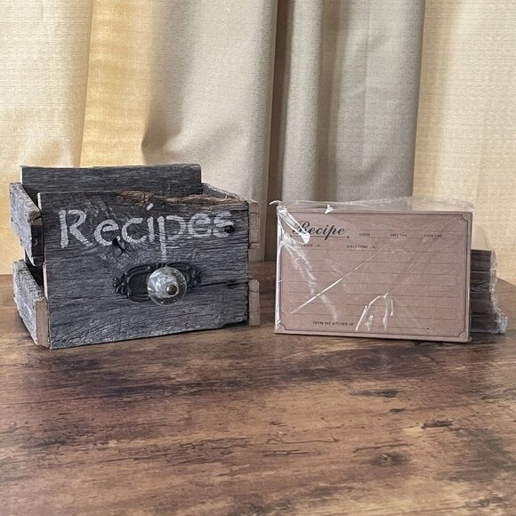 Handmade Rustic Barnwood Recipe Box w/ 5 Packs of Cards Farmhouse Kitchen Decor - Picture 1 of 11
